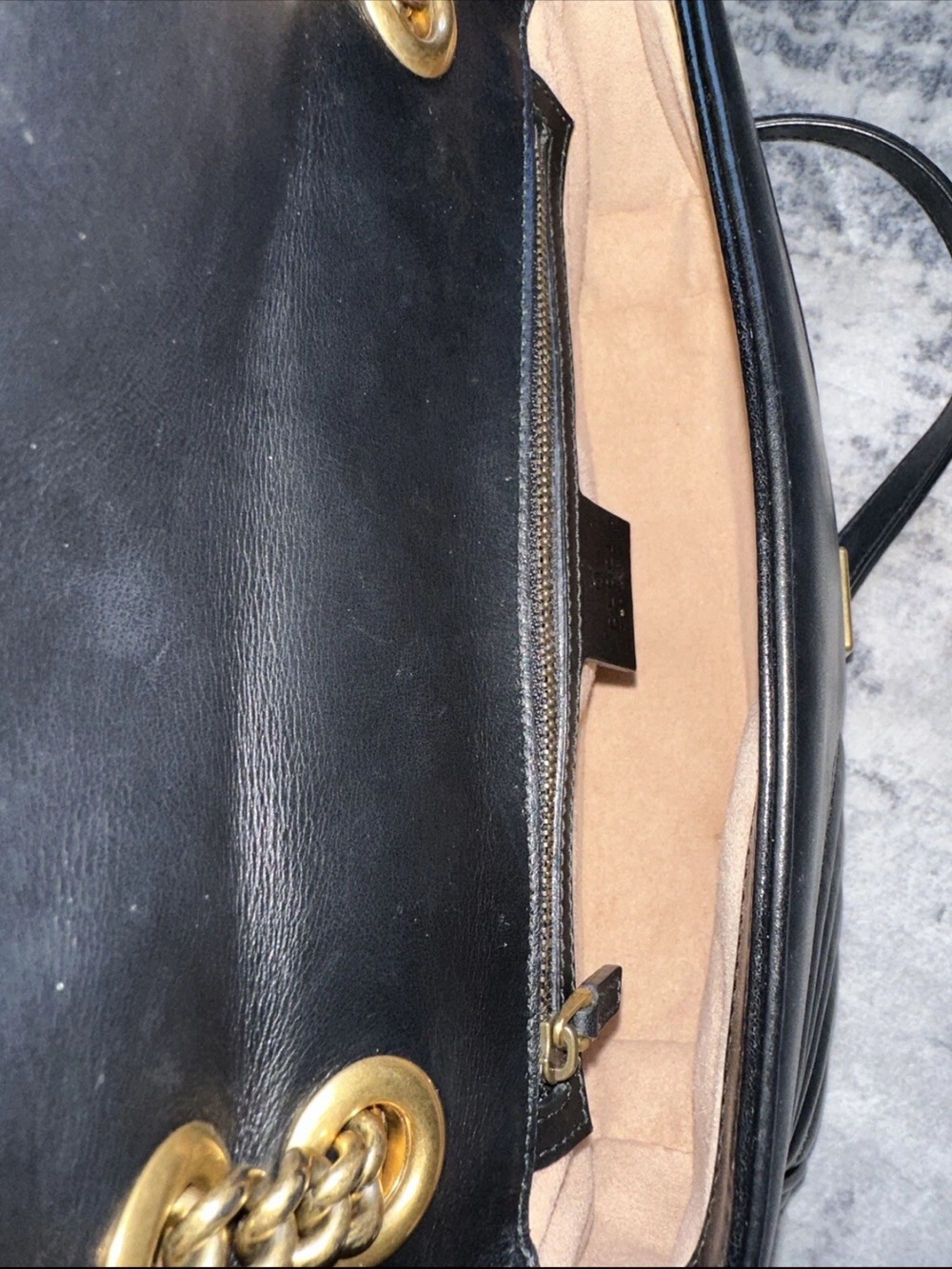 Gucci Black Marmont Leather Shoulder Bag with - Picture 9 of 10
